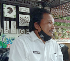  Kepala Kesatuan Pengelolaan Hutan Lindung (KPHL) Unit 12 Walannae,  Muhammad Junan