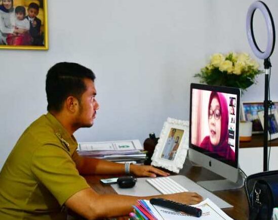 Bupati Sinjai Andi Seto Asapa saat menyampaikan arahan pada rapat virtual (zoom meeting) satuan tugas (satgas) penanganan Covid-19, Senin 26 Juli 2021.--ist--