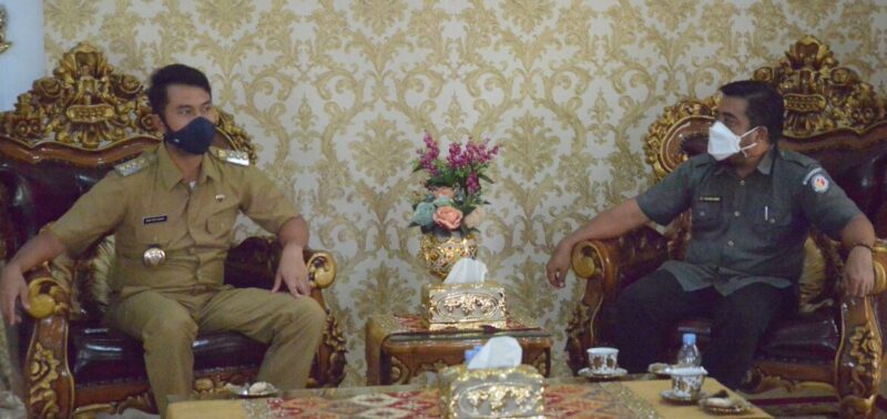 Badan Pengawas Pemilu (Bawaslu) Kabupaten Sinjai melakukan audiens dengan Bupati Sinjai, Andi Seto Asapa (ASA) di Rumah Jabatan Bupati Sinjai,(3/8/2021)