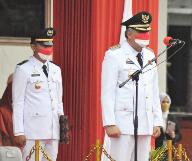 Bupati Pinrang Irwan Hamid Inspektur Upacara Peringatan HUT RI ke 76 tahun 2021 tingkat Kabupaten Pinrang