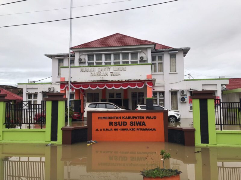 Akibat Hujan Deras, tampak RSUD Siwa terendam banjir Sabtu, 28 Agustus 2021