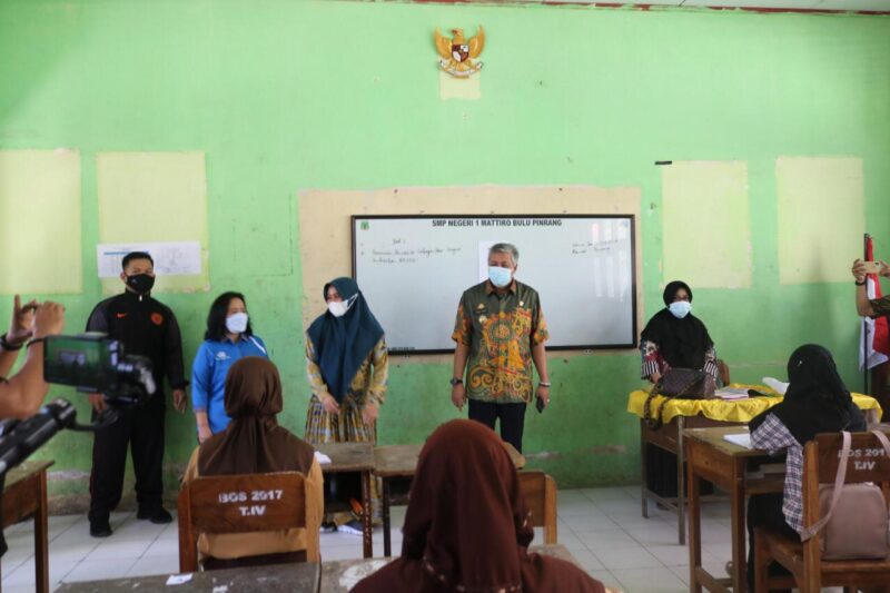 Bupati Pinrang Irwan Hamid hadiri Simulasi Pembelajaran Tatap Muka Terbatas