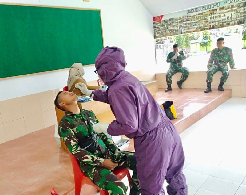 Personil TMMD sedang di Swab Antigent