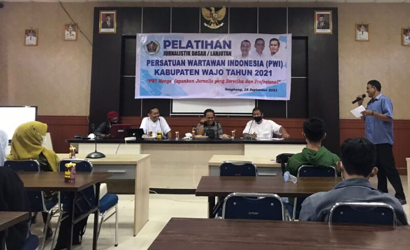 Persatuan Wartawan Indonesia (PWI) Kabupaten Wajo menggelar pelatihan jurnalistik dasar/lanjutan.