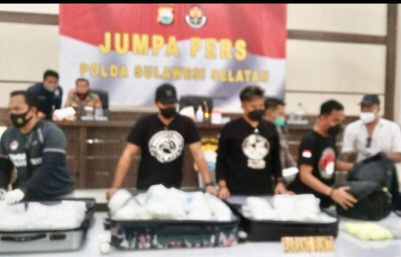 Barang bukti narkoba seberat 75 kg yg disita Polda Sulsel