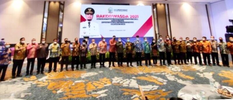 Foto bersama Pembukaan Rapat Koordinasi Pengawasan Daerah (Rakorwasda) Provinsi Sulsel Tahun 2021