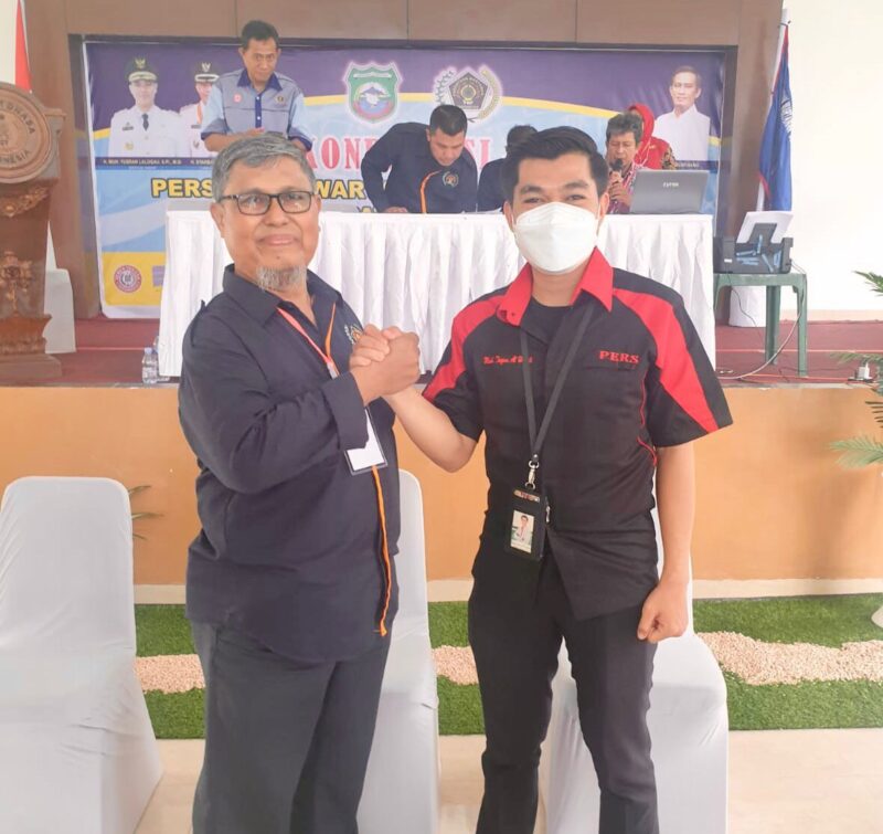 Dua orang calon ketua PWI Pangkep yang bersaing yakni H Suhiddin (kiri) dan Muh.Taqwa Al Hamdi (kanan).