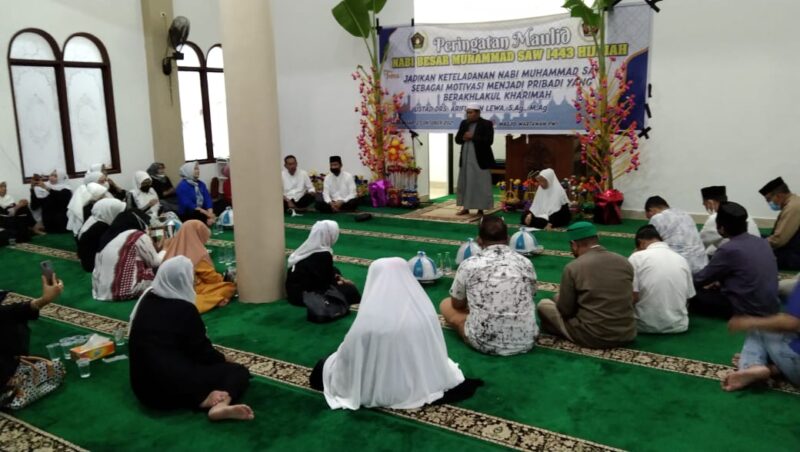 Peringatan Maulid Nabi Muhammad SAW 1443 Hijriyah berlangsung di Masjid Wartawan PWI SulSel Rabu, 27 Oktober 2021.