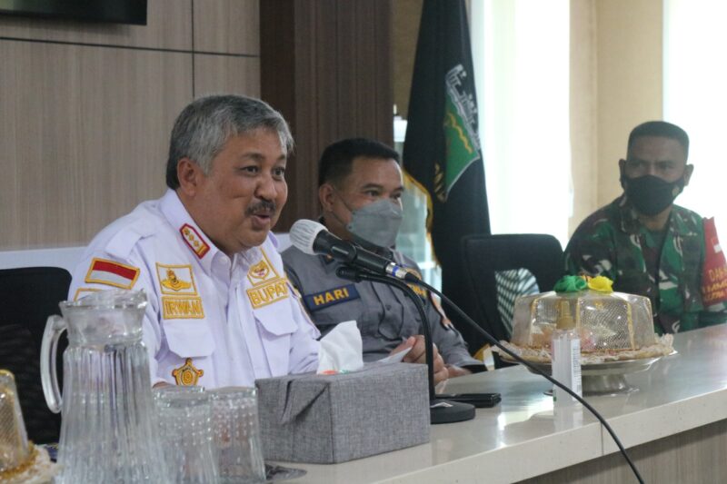 Bupati Pinrang menerima kasubdispenmedtak Dispenad Kolonel Inf. Sat Hari Wibowo