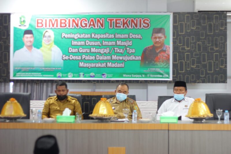 Pemerintah Desa Palae Kecamatan Sinjai Selatan melaksanakan Bimbingan Teknis (Bimtek) peningkatan kapasitas bagi Pelaku Keagamaan. Bimtek tersebut digelat di Aula Mawar Wisma Sanjaya Putra Sinjai, Selasa 16 November 2021.