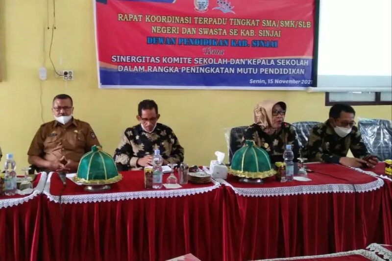 Dewan Pendidikan Kabupaten Sinjai Rapat Koordinasi Terpadu Tingkat SMA/SMK/SLB Negeri dan Swasta se Kabupaten Sinjai.
