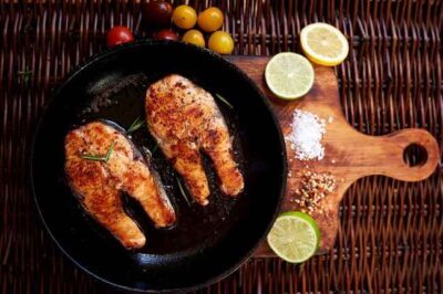Sederet Manfaat Ikan Salmon untuk Ibu Hamil.--Alodokter--