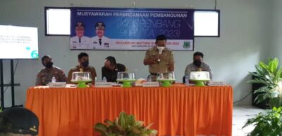 Wabup Pinrang didampingi Camat dan Sekcam Mattiro bulu hadiri Pra Musrenbang tingkat Kecamatan Mattiro Bulu