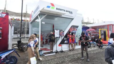 Stand Pertamina yang banyak dikunjungi warga (foto/dok)