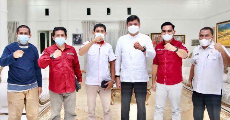 Bupati Gowa, Adnan Purichta Ichsan, Menerima Kunjungan Pengurus KAPTEN Indonesia DPW Provinsi Sulsel, di Rumah Jabatan Bupati Gowa, Rabu 13 April 2022.