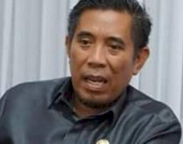 Ketua Komisi I DPRD Wajo H. Ambo Mappasessu