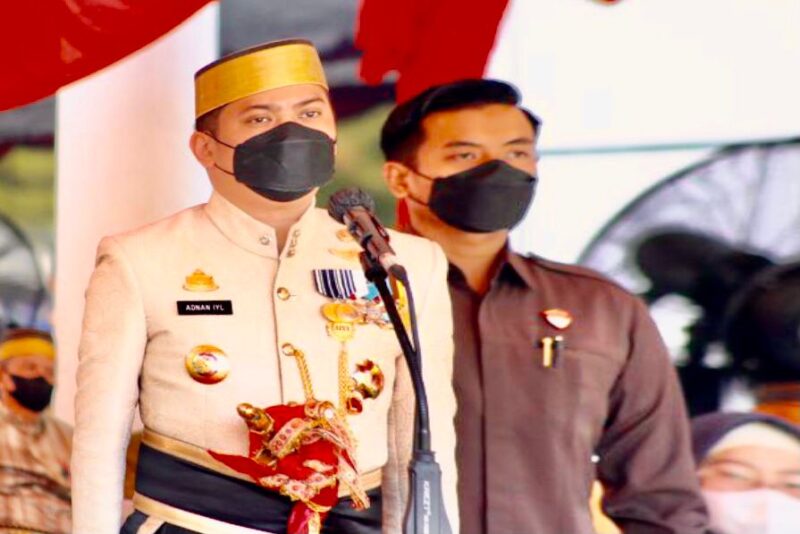 Bupati Gowa, Adnan Purichta Ichsan, Menjadi Inspektur Upacara Hardiknas 2022, di Lapangan Upacara Kantor Bupati Gowa, Jum'at 13 Mei 2022.