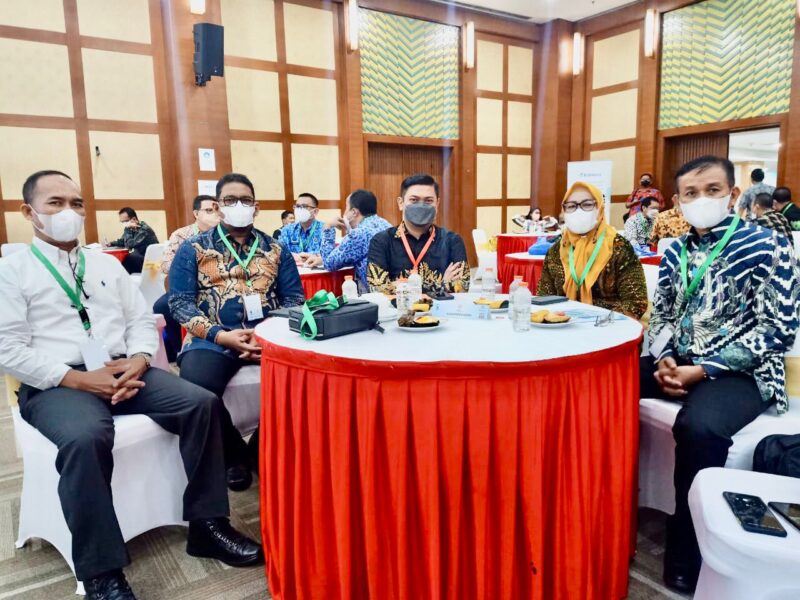 Bupati Gowa Sulsel, Adnan Purichta Ichsan, yang Juga Merupakan Sekretaris Jenderal (Sekjen) APKASI, Saat Menghadiri Sosialisasi Kemitraan Pemerintahan Daerah dan Kampus Melalui Program Dana Hibah Kedaireka Tahun 2023, di Gedung D, Dirjen Dikti Kemendikbud Ristek, Jakarta, Selasa 17 Mei 2022.