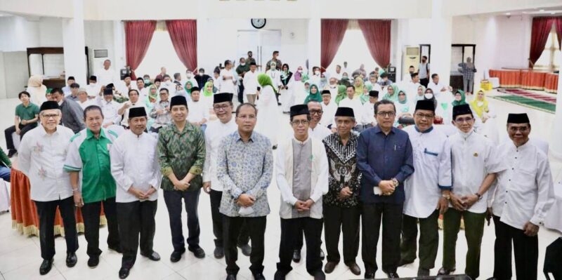 Wali Kota Makassar, Ir. Moh. Ramdhan Pomanto, Hadiri Acara Halal Bi Halal KAHMI Makassar, di Baruga Anging Mammiri, Rujab Wali Kota Makassar, Kamis 26 Mei 2022.