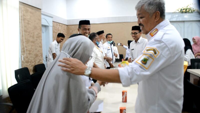 Bupati Pinrang berpesan kepada ASN Calon Jamaah Haji yang tergabung dalam kloter 4  embarkasi Hasanuddin