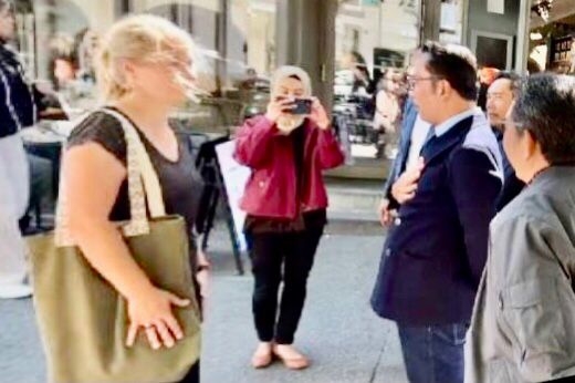 Gubernur Jawa Barat, Ridwan Kamil saat bertemu Geraldine Beldi orang pertama penemu jasad Eril (foto: instagram Ridwan Kamil)