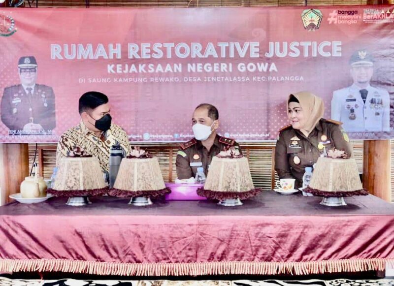 Bupati Gowa, Adnan Purichta Ichsan, Menghadiri Peresmian Rumah Restorative Juctice Kejaksaan Negeri Gowa, di Saung Kampung Rewako, Senin 13 Juni 2022.