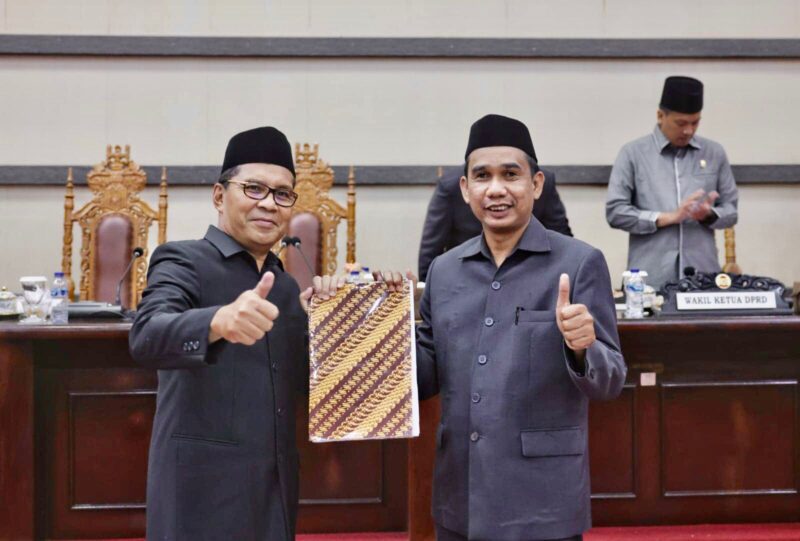 Wali Kota Makassar, Ir. Moh. Ramdhan Pomanto, Menghadiri Rapat Paripurna Ketujuh Masa Persidangan Ketiga Tahun 2021-2022 DPRD Kota Makassar, Senin 27 Juni 2022.
