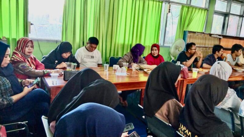 Rapat pemantapan panitia reuni akbar alumni dan milad SMAN 3 Pangkep, Senin 6 Juni 2022