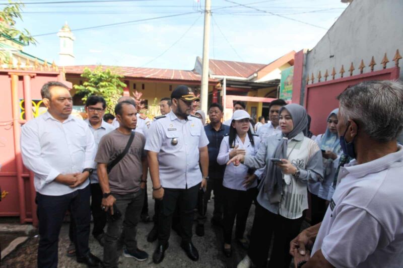 Wakil Wali Kota Makassar, Fatmawati Rusdi, Meninjau Secara Langsung Lorong Wisata di Kecamatan Panakukang, Rabu 27 Juli 2022.