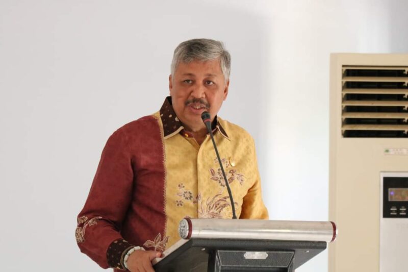 Bupati Pinrang memberikan sambutan dalam rangka rembuk paripurna KTNA