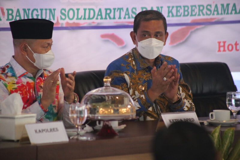 Bupati Wajo H. Amran Mahmud dan Ketua DPRD Wajo HA. Alauddin Palaguna menghadiri Muscab Apdesi Wajo di Sallo Hotel (30/7/2022).