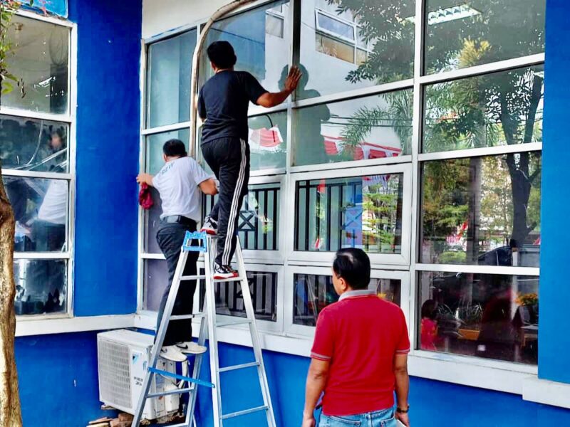 Dinas Perhubungan (Dishub) Kota Makassar Bidang Moda Transportasi, Melaksanakan Kerja Bakti, Jum'at 12 Agustus 2022.