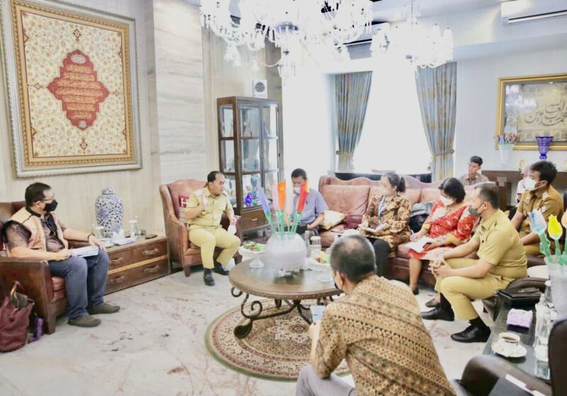 Wali Kota Makassar, Ir. Moh. Ramdhan Pomanto, Menerima Kunjungan UNICEF Indonesia Wilayah Sulawesi Selatan, di Kediaman Pribadinya, Jalan Amirullah, Selasa 16 Agustus 2022.