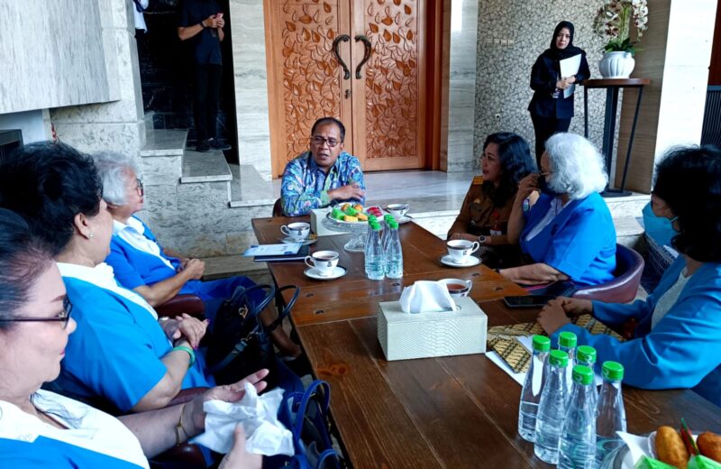 Wali Kota Makassar, Danny Pomanto terima kunjungan DPD PWKi Sulsel dikediamannya, Jalan Amirullah, Senin (29/08/2022).