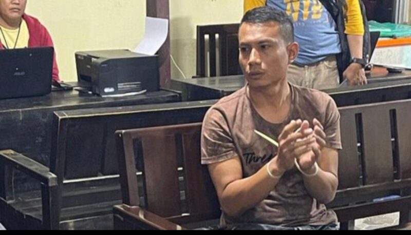 Personel Polsek Way Pengubuan Polres Lampung Tengah Sebagai Kanit Provos , Aipda Rudi Suryanto menembak Aipda  Ahmad Karnian tewas ditembak rekannya sesama polisi.