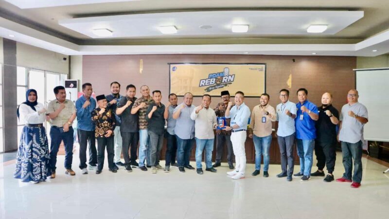 Direktur Utama (Dirut) Perumda Air Minum Kota Makassar, Beni Iskandar, SH, Menerima Kunjungan DPRD Kabupaten Sumenep, Jum'at 21 Oktober 2022