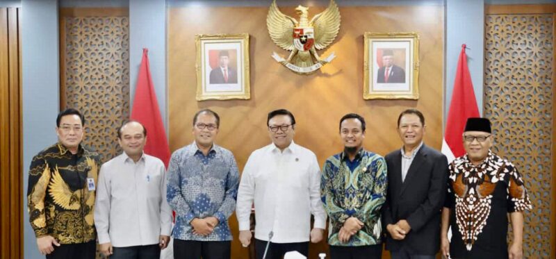 Wali Kota Makassar, Ir. Moh. Ramdhan Pomanto, Menghadiri Sekaligus Menjadi Narasumber Dalam Pertemuan Terbatas, yang Digelar Dewan Pertimbangan Presiden, Jum'at 14 Oktober 2022.