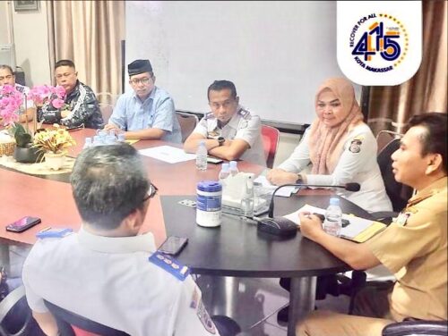 Pelaksana Tugas (Plt) Kadishub Kota Makassar, Drs. Zainal Ibrahim, M.Si, Melaksanakan Rapat Koordinasi Pelaksanaan dan Evaluasi Program/Kegiatan APBD TA 2022, Bersama Seluruh Jajaran Pejabat Struktural Dishub Kota Makassar, Selasa 1 November 2022.