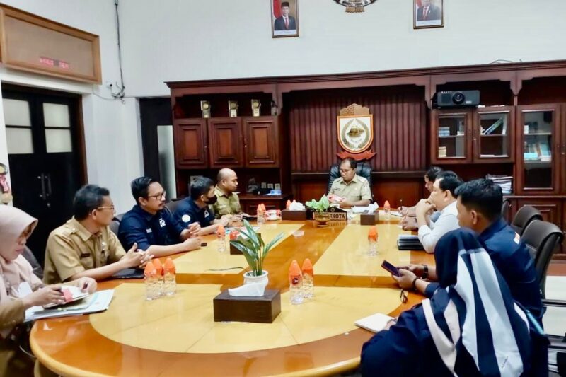 Direksi PD RPH Melakukan Audiensi dengan Wali Kota Makassar, Ir. Moh. Ramdhan Pomanto, di Ruang Rapat Wali Kota, Selasa 15 November 2022.