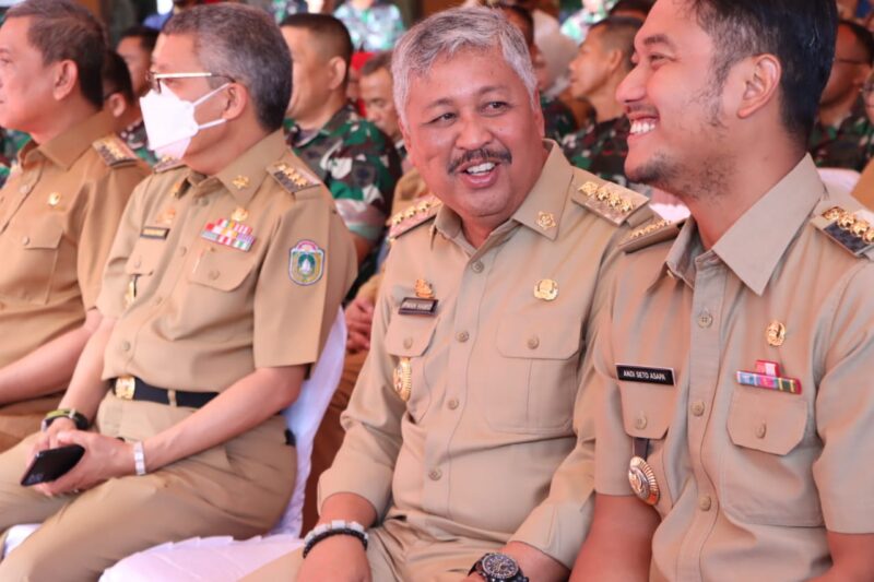 Bupati Pinrang dan sejumlah Bupati Dan Wali kota hadir secara langsung Panen Raya di kabupaten Maros