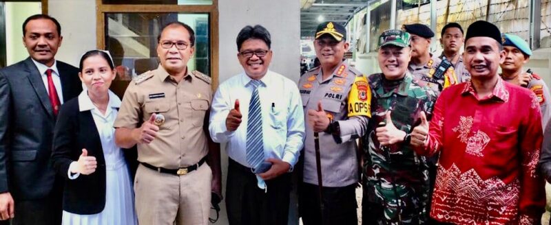 Wali Kota Makassar, Ir. Moh. Ramdhan Pomanto, Bersama dengan Forkopimda Makassar, Memantau Pengamanan Gereja, Sabtu 24 Desember 2022