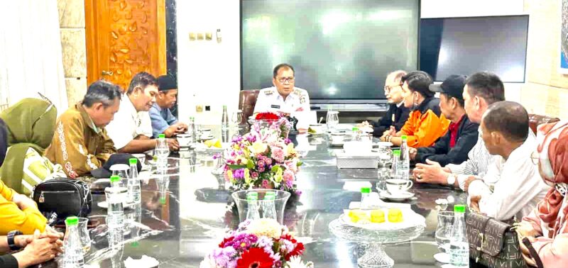 Wali Kota Makassar, Ir. Moh. Ramdhan Pomanto, Menerima Kunjungan Komunitas Sahabat DP dan Ganjaris Celebes, di Kediaman Pribadinya, Jalan Amirullah, Rabu 25 Januari 2023