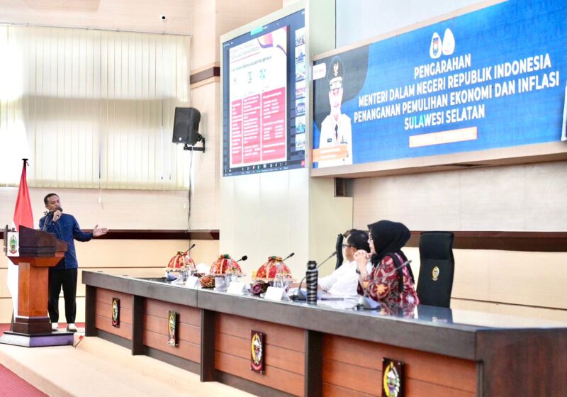 Gubernur Sulsel  Andi Sudirman Sulaiman Memaparkan pemulihan ekonomi dan inflasi di hadapan Mendagri Prof Drs Muhammad Tito Karnavian