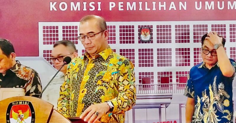 Ketua Komisi Pimilihan Umum RI. Hasyim Asy’ari