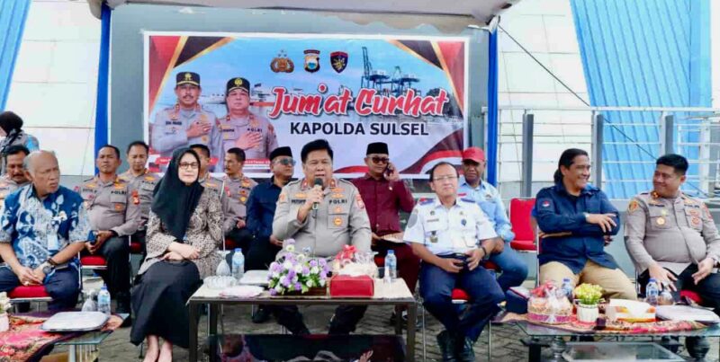 Wakapolda Sulsel, Brigjen Pol Chuzaini Patoppoi, Gelar Jum'at Curhat, di Kantor Otoritas Pelabuhan Unit Pelabuhan Paotere, Jum'at 27 Januari 2023.