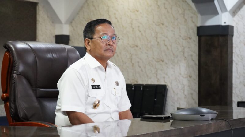 Wakil Bupati Pinrang, Drs. H. Alimin, M.Si., mengikuti Rapat Koordinasi Inspektur Daerah seluruh Indonesia secara virtual