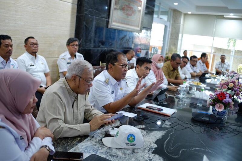 Wali Kota Makassar, Ir. Moh. Ramdhan Pomanto, Mengikuti Zoom Meeting Virtual Bersama World Health Organization (WHO) Sear Lab Urban Governance Health and Wellbeing, Rabu 25 Januari 2023