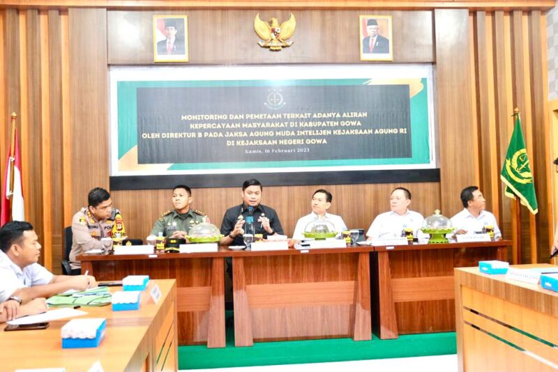 Bupati Gowa, Dr. Adnan Purichta Ichsan, SH, MH, Menghadiri Monitoring dan Pemetaan Aliran Kepercayaan Bab Kesucian dibawah Naungan Yayasan Nur Mutiara Marifatullah, di Kantor Kejaksaan Negeri Gowa, Kamis 16 Februari 2023