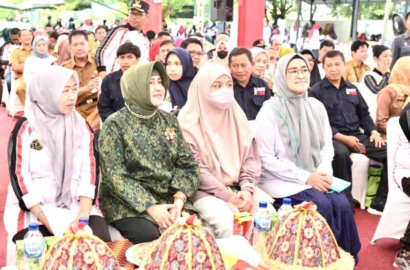 Ketua Dewan Lingkungan Hidup Kota Makassar, Indira Yusuf Ismail, Menghadiri Peringatan Hari Peduli Sampah Nasional (HPSN), Selasa 21 Februari 2023.