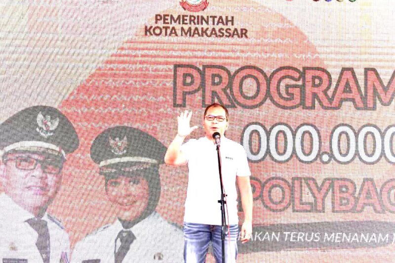 Wali Kota Makassar, Ir. Moh. Ramdhan Pomanto, Mengahdiri Pencanangan Program Satu Juta Polybag, di Lorong Wisata Geneva Bontoramba, Kecamatan Tamalanrea, Sabtu 25 Februari 2023